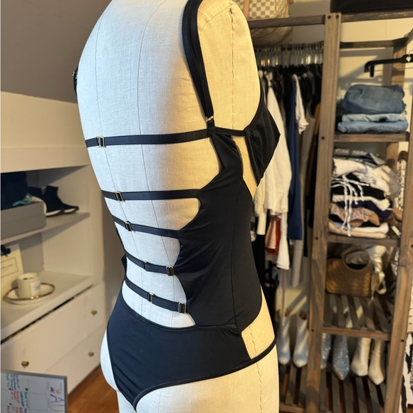 God Save Queens Brigitte Bodysuit - Picture 12 of 14
